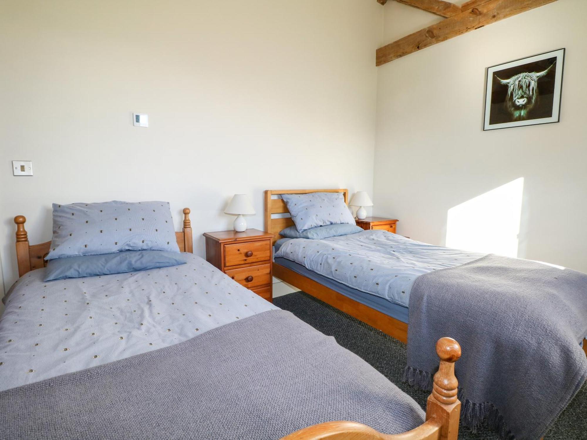 The Cowshed Villa Battle Bagian luar foto